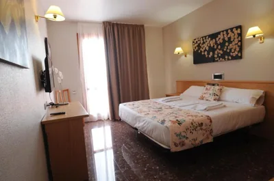 HOTEL MARIA ROSA — Foto 2