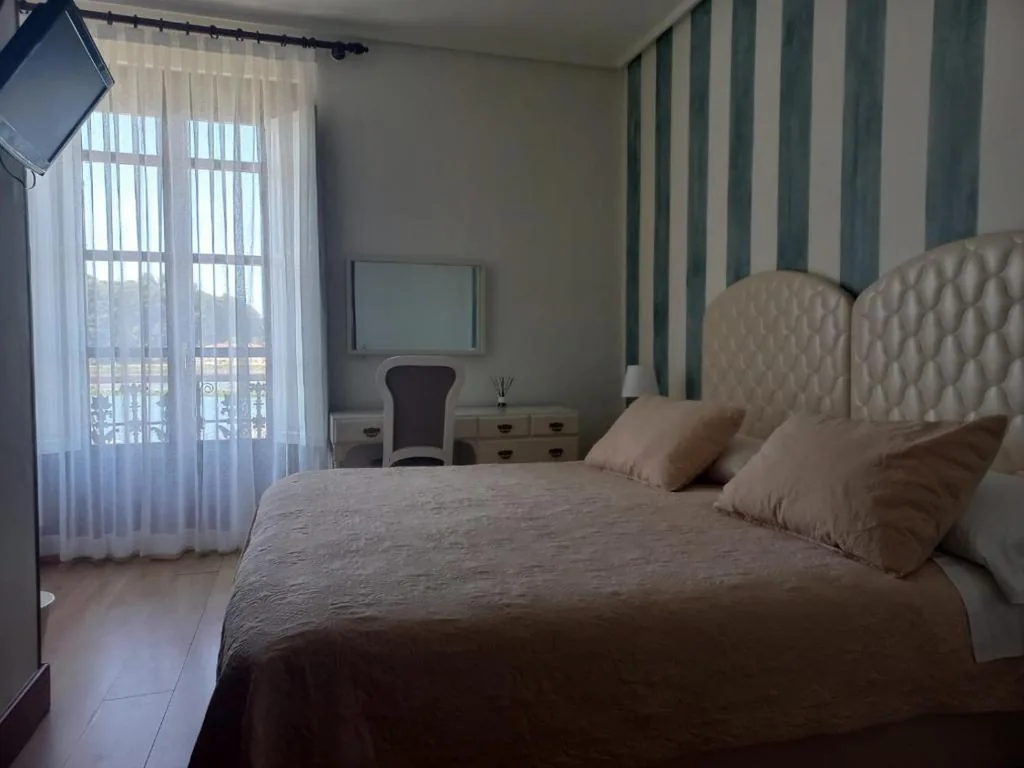 Quarto Duplo Standard com varanda - 1 ou 2 camas — Hotel Marina