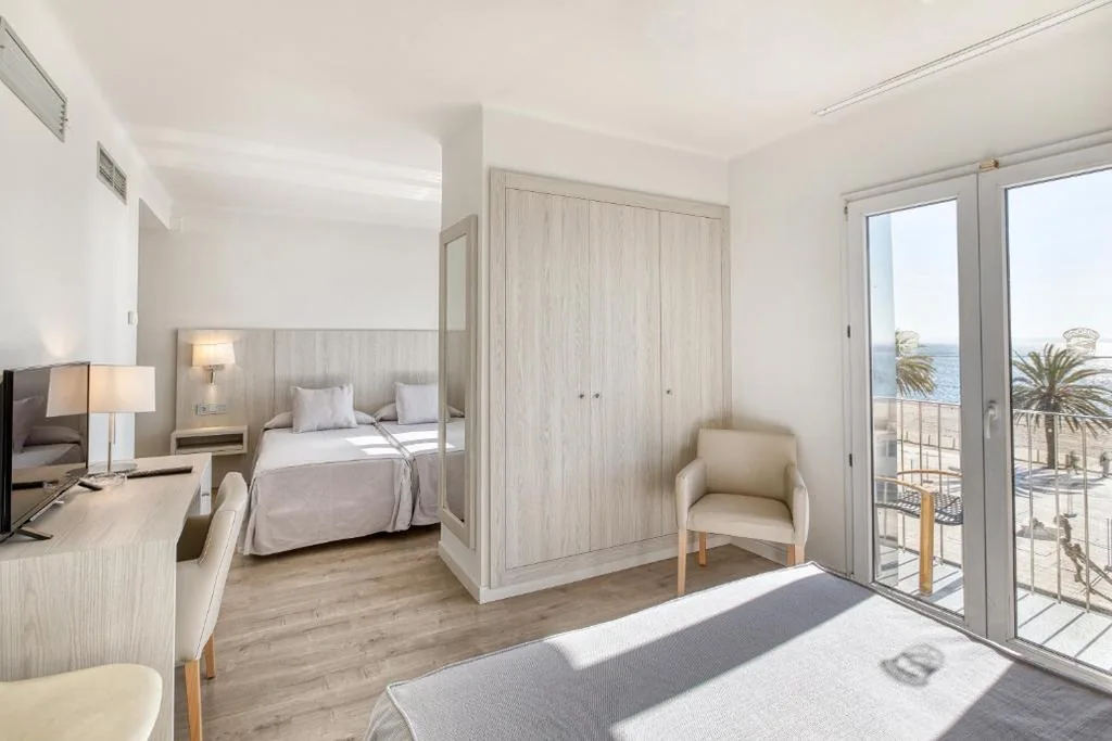 Vierpersoonskamer — Hotel Marina