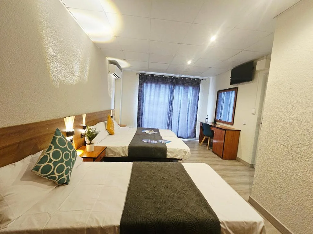 Suite Familiar Deluxe — Hotel Marisol by Dynamic Hotels