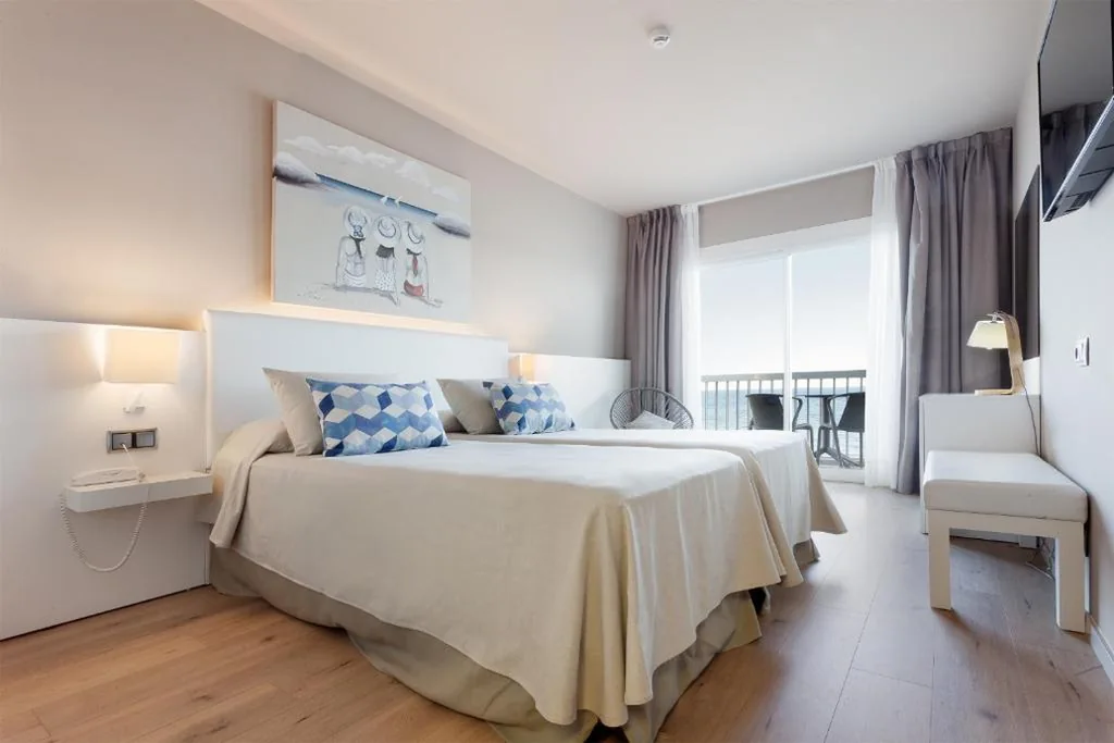 Quarto Duplo Deluxe com vista para o mar - 1 ou 2 camas — Hotel Maritim 4 Superior