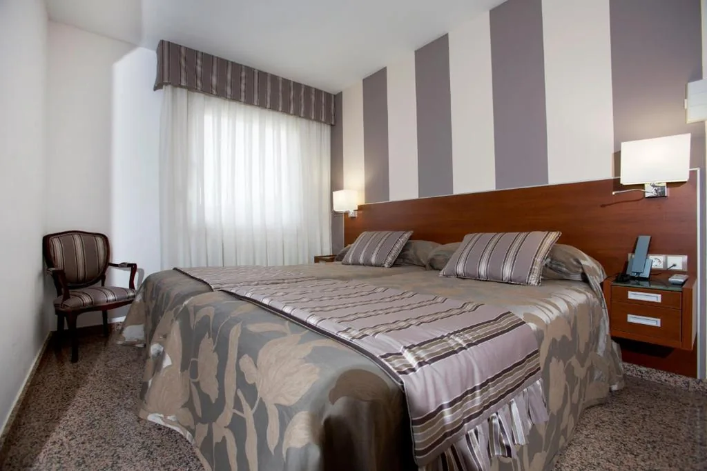 Habitación Doble Superior — Hotel Marivella