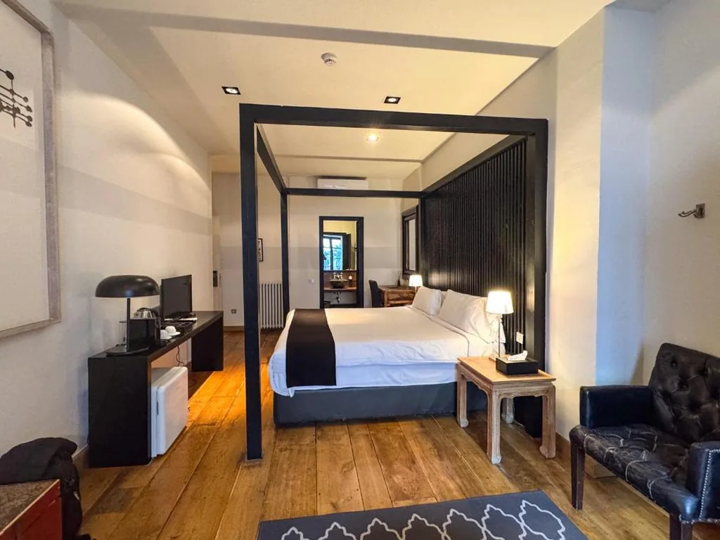 Junior Suite — Hotel Market