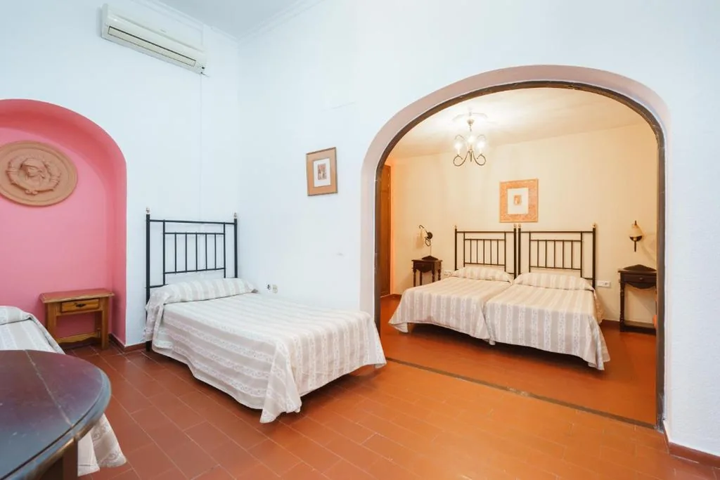 Sistemazione Familiare — Hotel Marqués de Torresoto by Vivere Stays