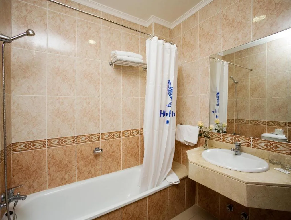 Habitación Doble con balcón — Hotel Marte