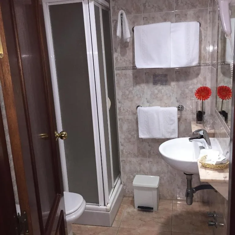 Habitación Individual — Hotel Martin