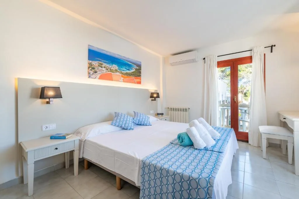 Habitación Doble Superior con terraza - 1 o 2 camas — Hotel Martorell by MHR
