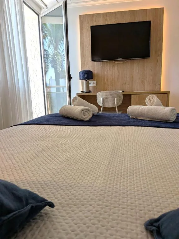 Doppelzimmer mit Balkon — Hotel Marynton IberFlat - Operated by HostyKey