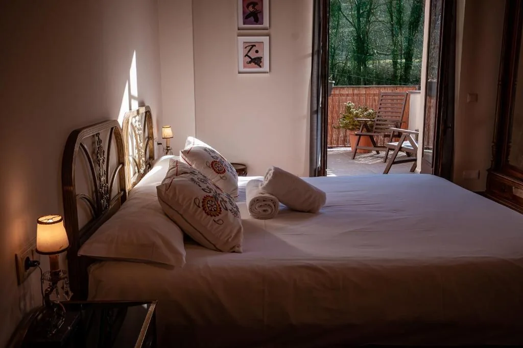 Dreibettzimmer mit Bergblick — Hotel Mas de Xaxas