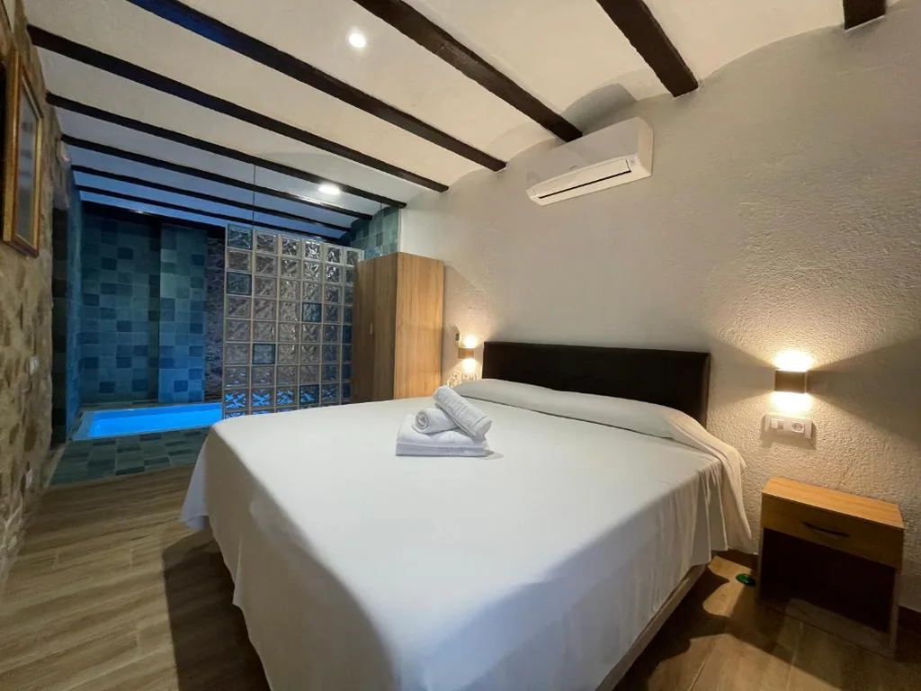 Suite com piscina privada — Hotel Mas Palou