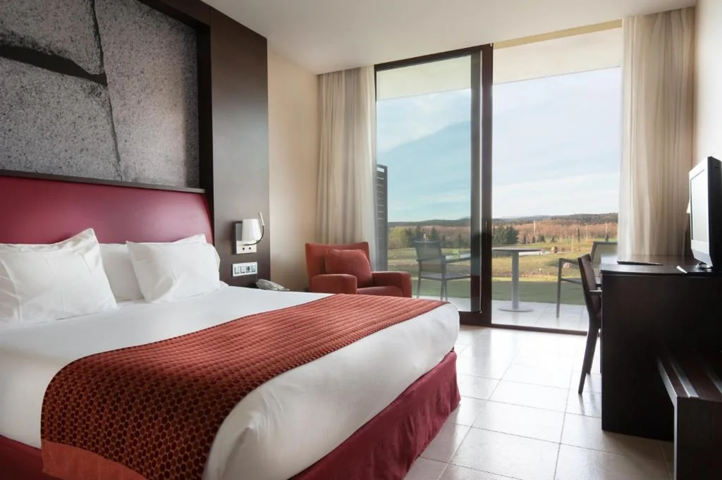 Dreibettzimmer — Hotel Mas Solà