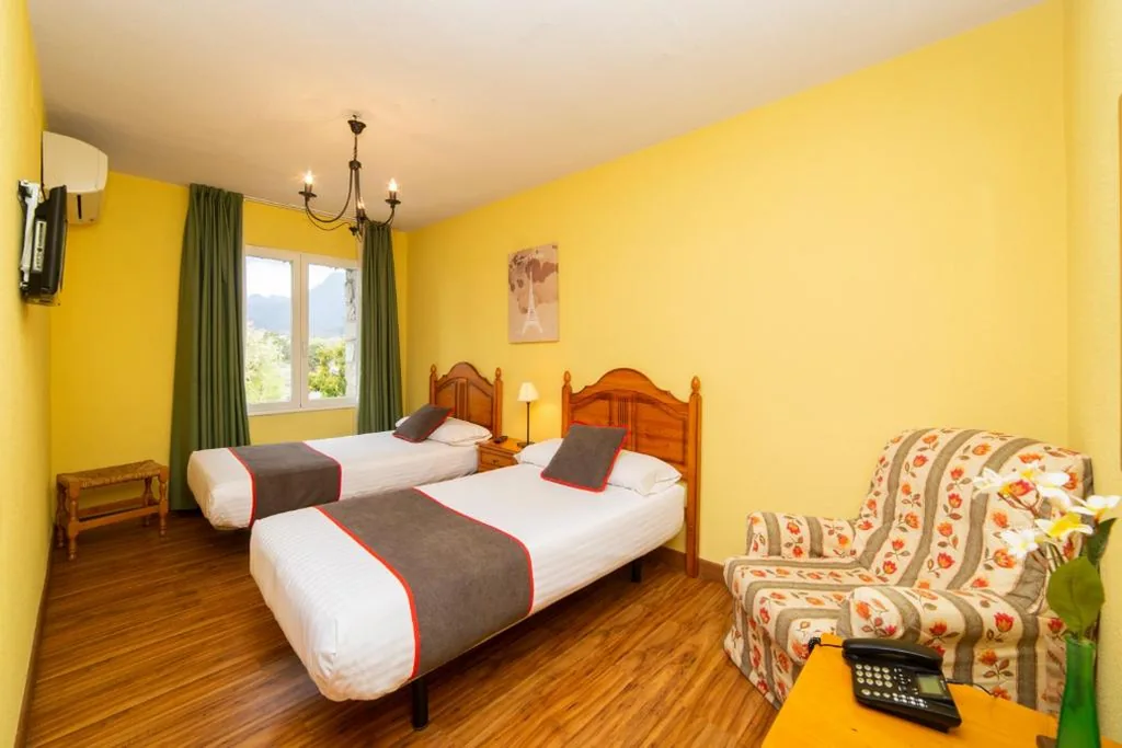 Habitación Doble - 2 camas — Hotel Mavi