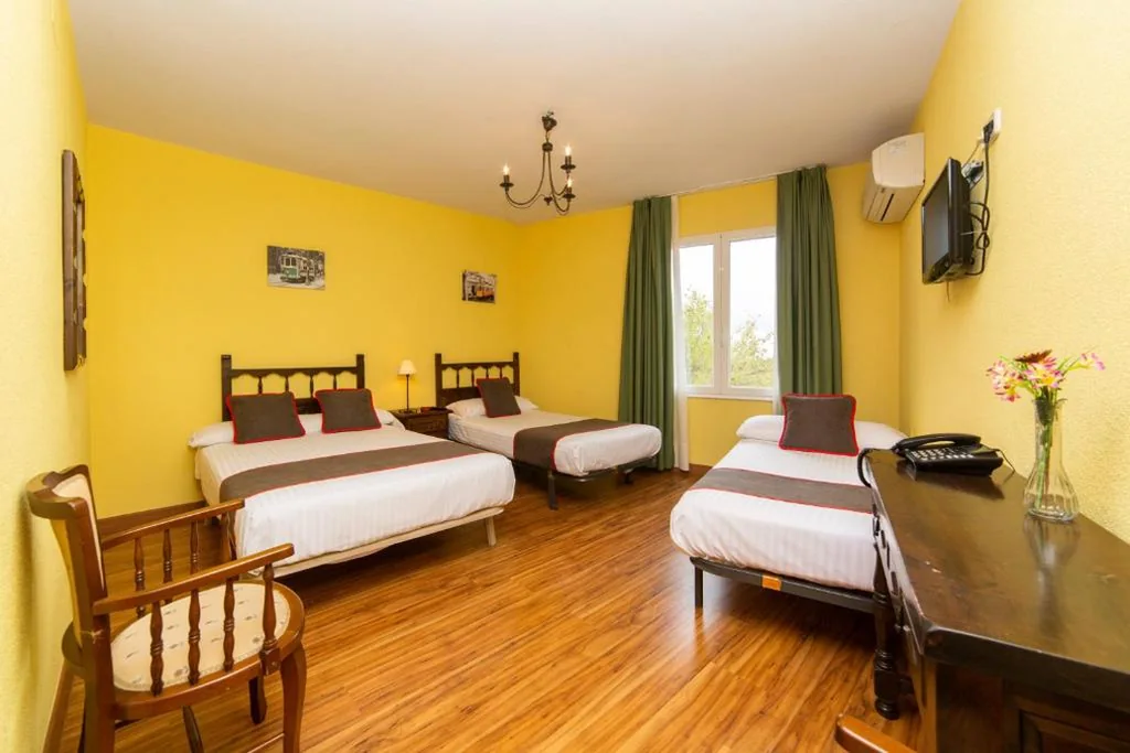 Habitación Familiar — Hotel Mavi