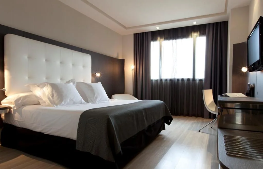 ダブルルーム（ダブルベッド1台またはシングルベッド2台） — Hotel Maydrit Airport