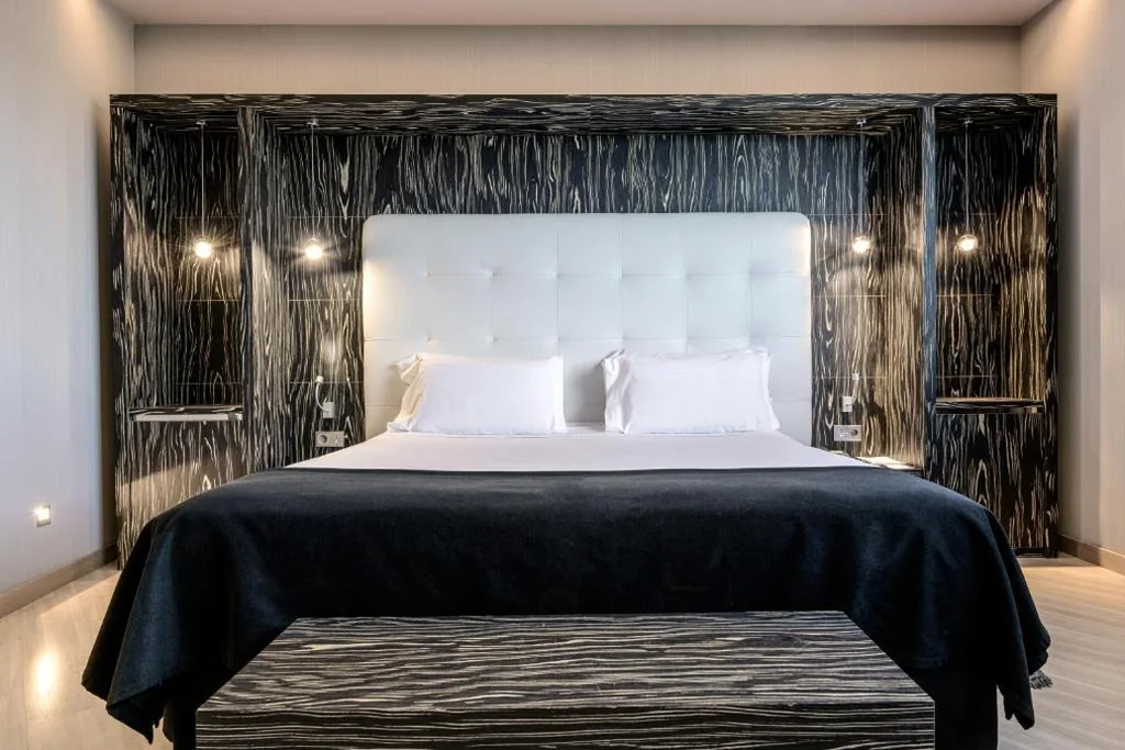 スイート — Hotel Maydrit Airport