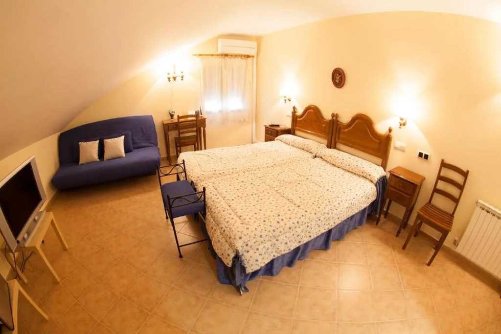 Habitación Doble - 2 camas — Hotel Mayno