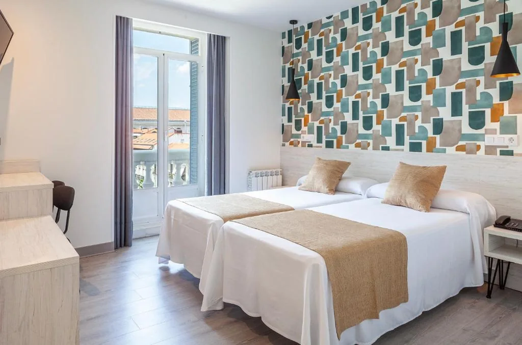 Doppelzimmer – 2 Betten — Hotel Mediodía
