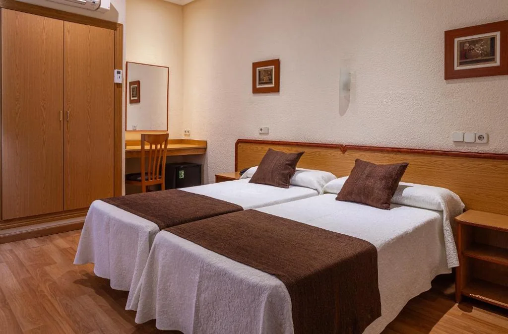 Economy-Doppelzimmer — Hotel Mediodía