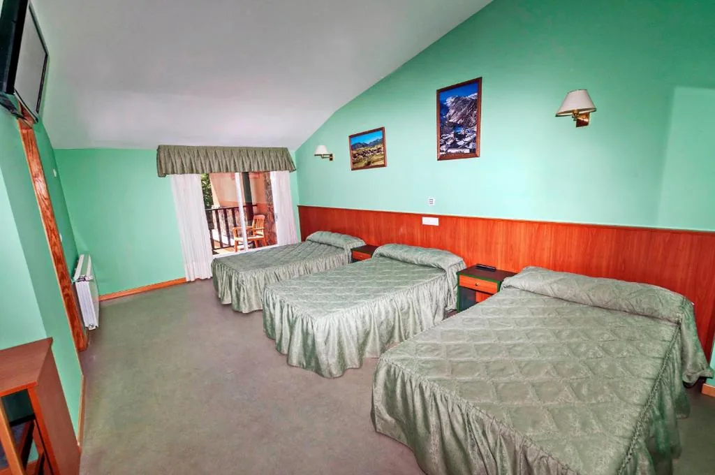 Chambre triple — Hotel Medulio