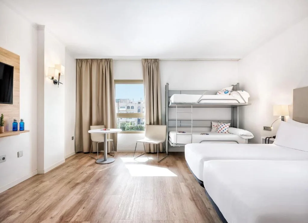 Familiekamer — Hotel Melilla Puerto