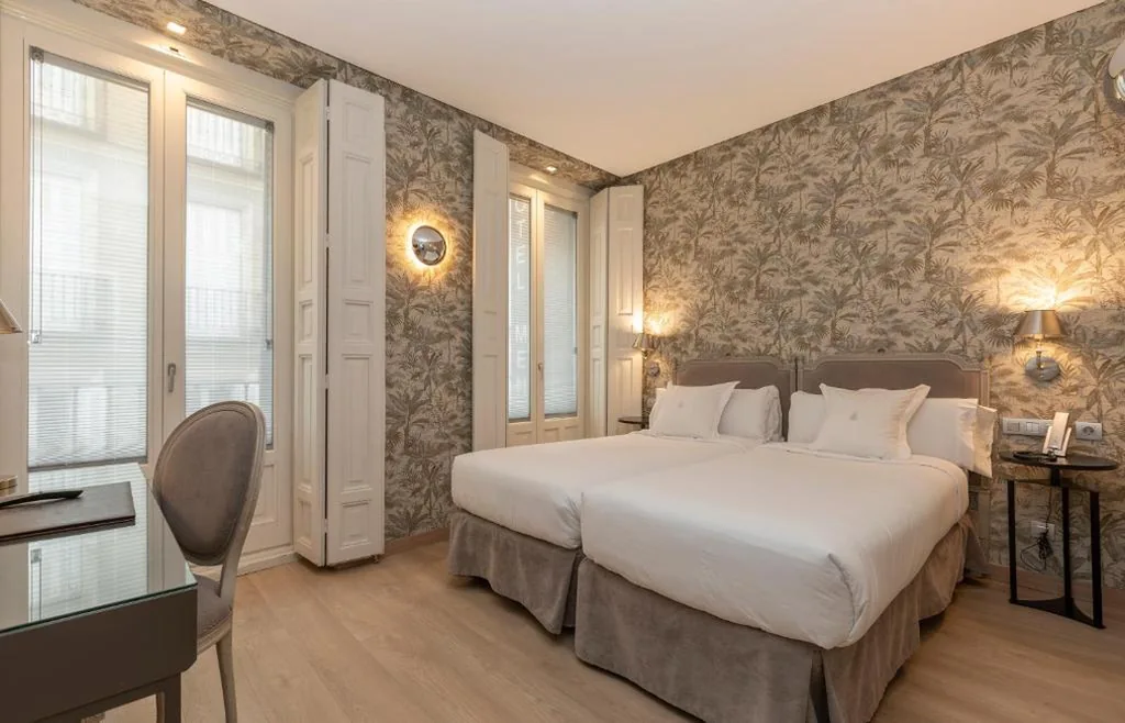 Suite Junior (3 adulti) — Hotel Meninas - Boutique Opera