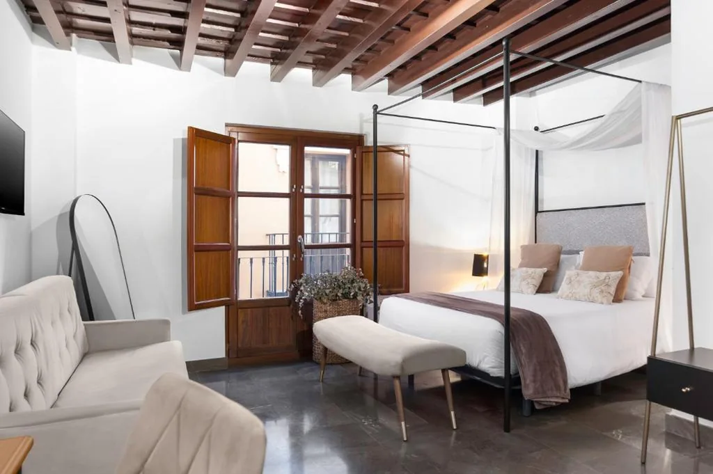 Camera Familiare Superior — Hotel Mercader de Sedas by Maxi Hoteles