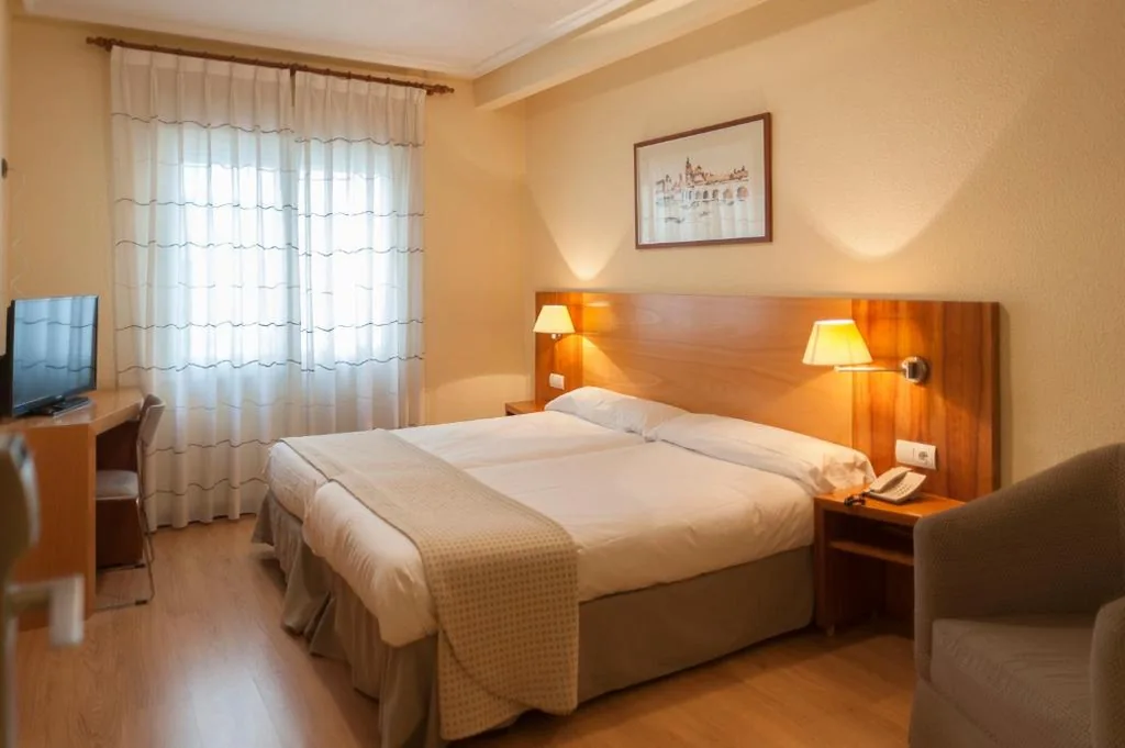 Habitación Doble - 1 o 2 camas — Hotel Mercado by gaiarooms