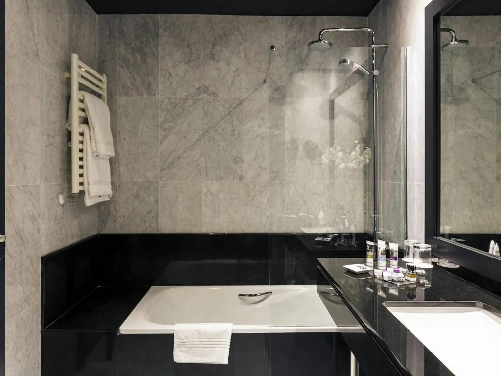 Quarto Duplo com Cama Extra - 2 camas — Hotel Mercure Jardines de Albia