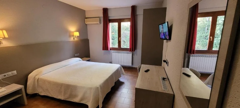 Single Room — Hotel Meson de L’Ainsa