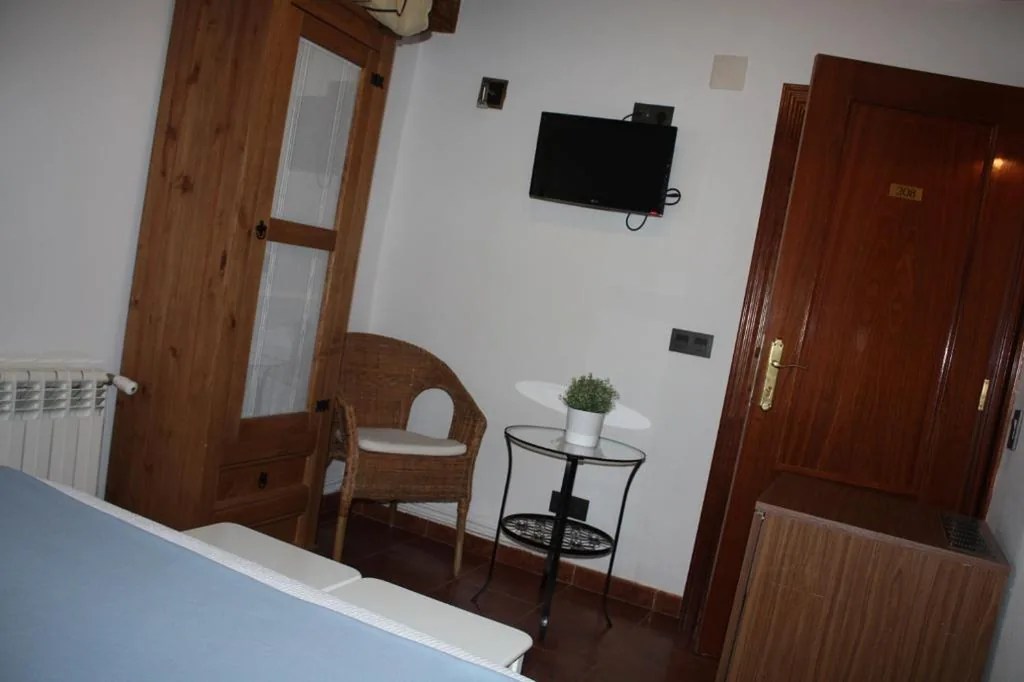 Camera singola standard con doccia — Hotel Mesón del Gallo
