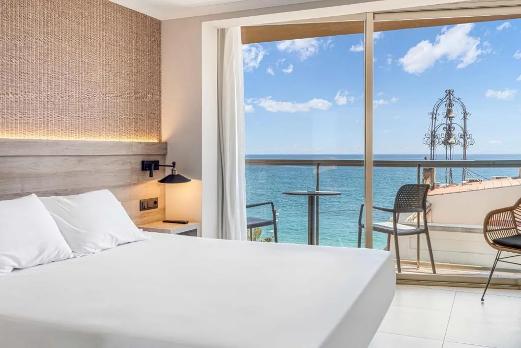 Habitación Doble Premium con terraza — Hotel Metropol
