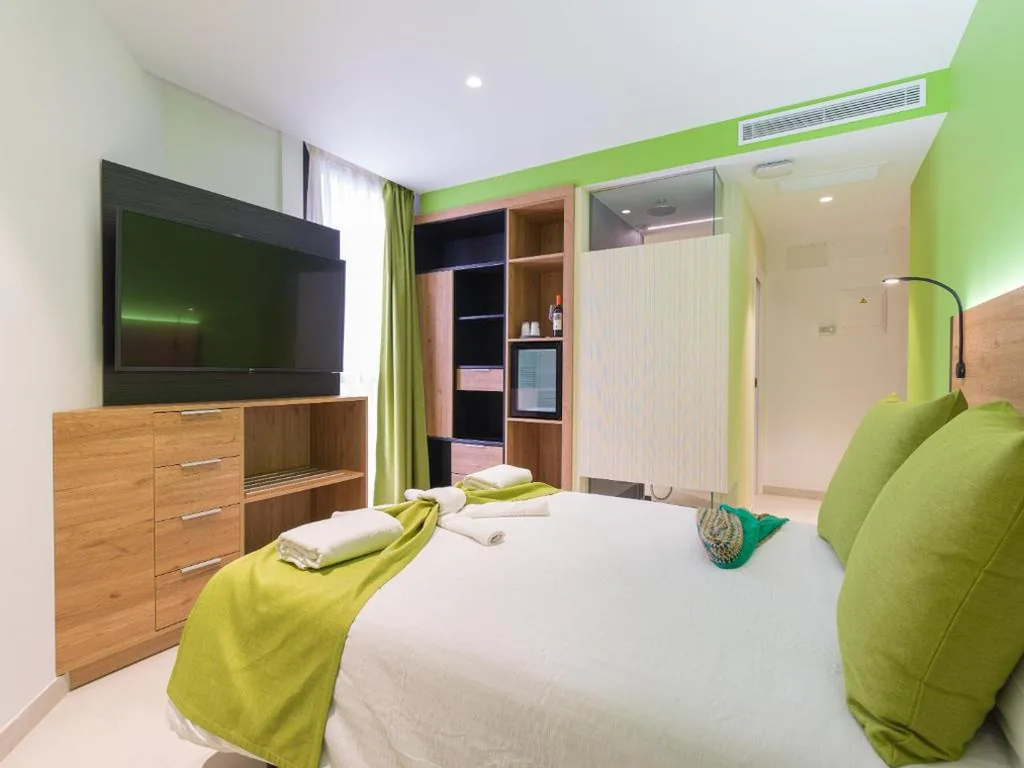 Quarto Duplo Standard — Hotel MG Poniente