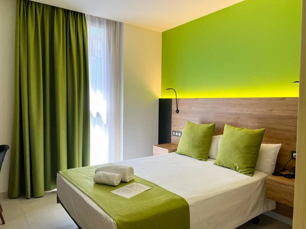 Quarto Individual — Hotel MG Poniente