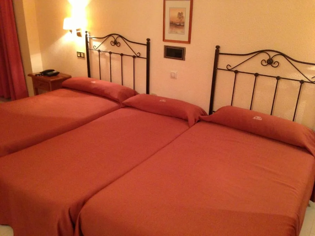 Quarto Triplo — Hotel Mi Casa