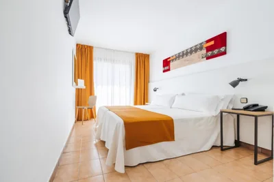 Hotel Miami Calella — 写真 2