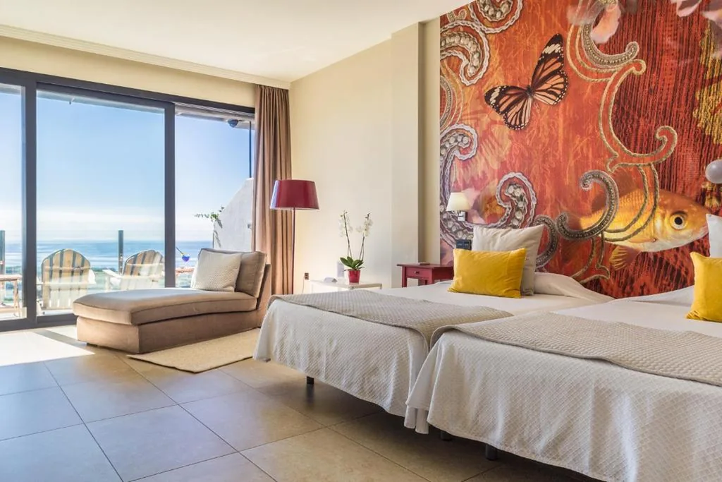Tweepersoonskamer met bad - 2 bedden — Hotel Miba