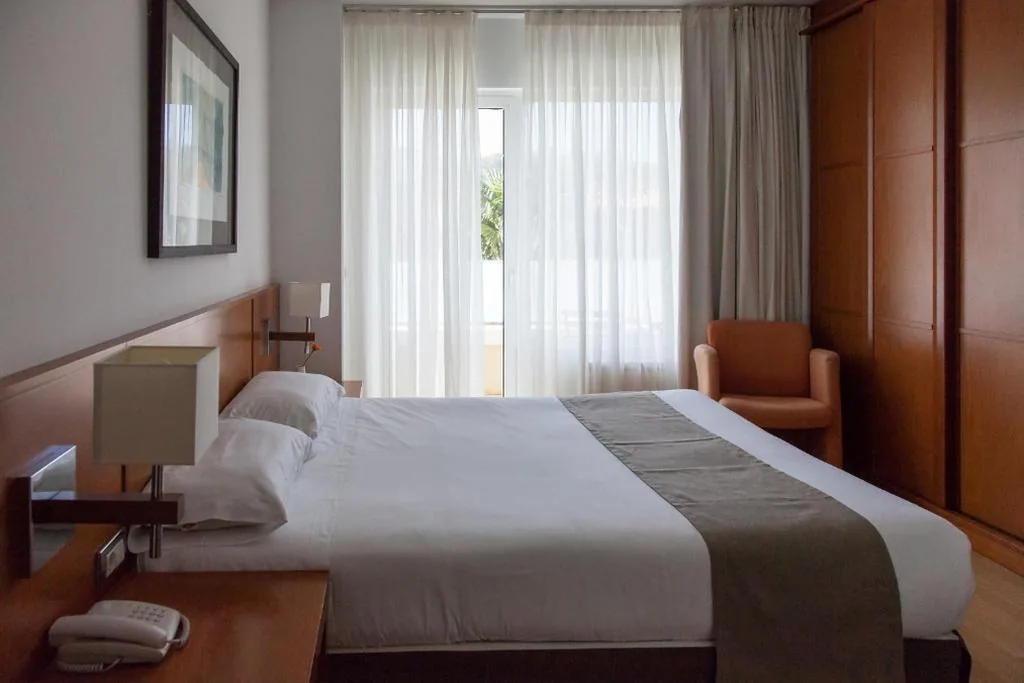 Habitación Doble Estándar — Hotel Miera