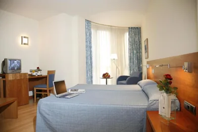Hotel Mieres del Camino — Foto 5