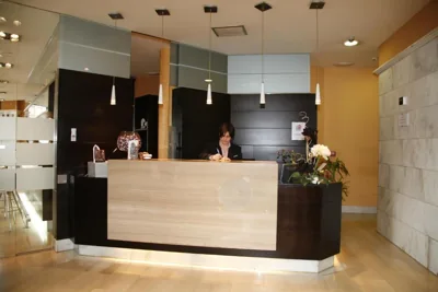 Hotel Mieres del Camino — Foto 7