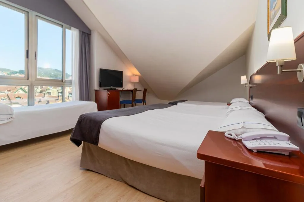 Familienzimmer mit Spa-Zugang — Hotel Milagros Golf