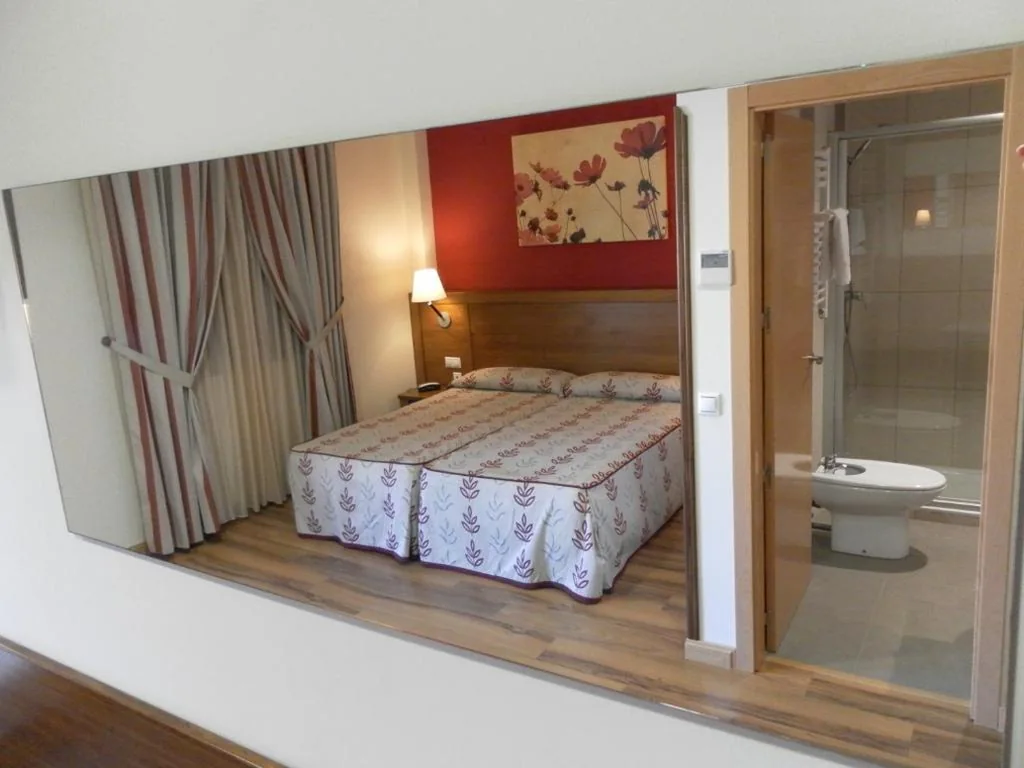 Camera Doppia con 2 letti — Hotel Milagros Rio Riaza