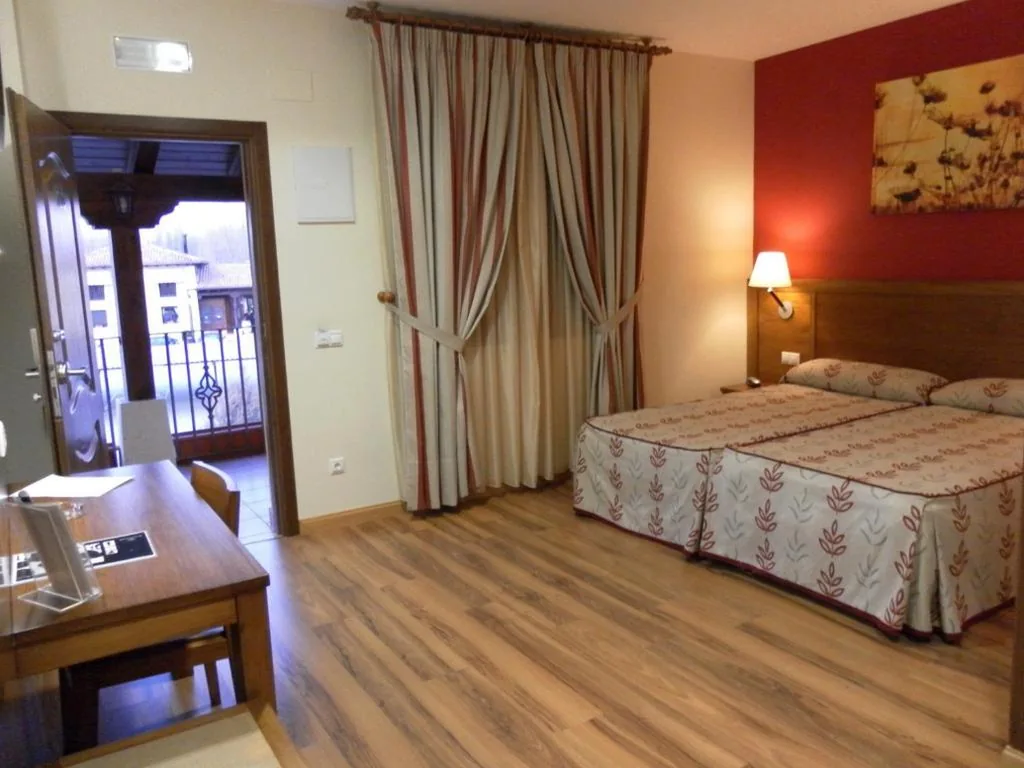 Camera Tripla — Hotel Milagros Rio Riaza
