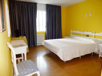 Hotel Millan — Foto 8