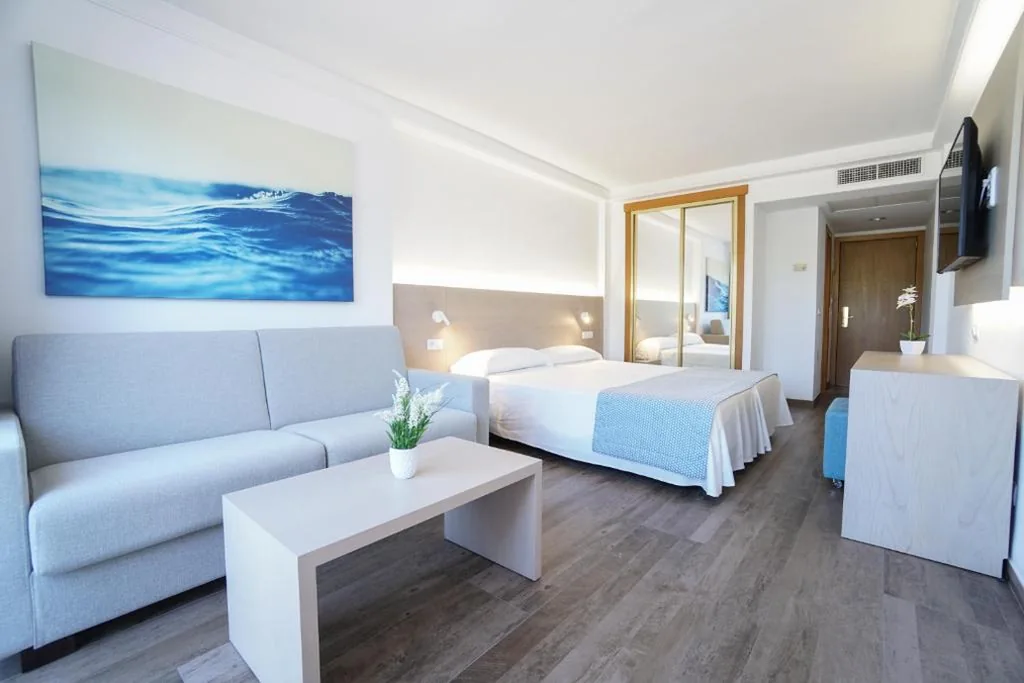 Habitación Superior con balcón — Hotel Millor Sol