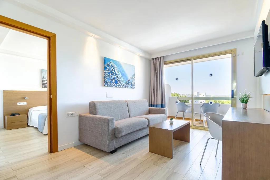 Suite con balcón — Hotel Millor Sol