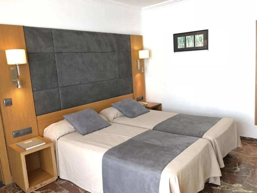 Camera doppia - 1 o 2 letti — Hotel Mirador