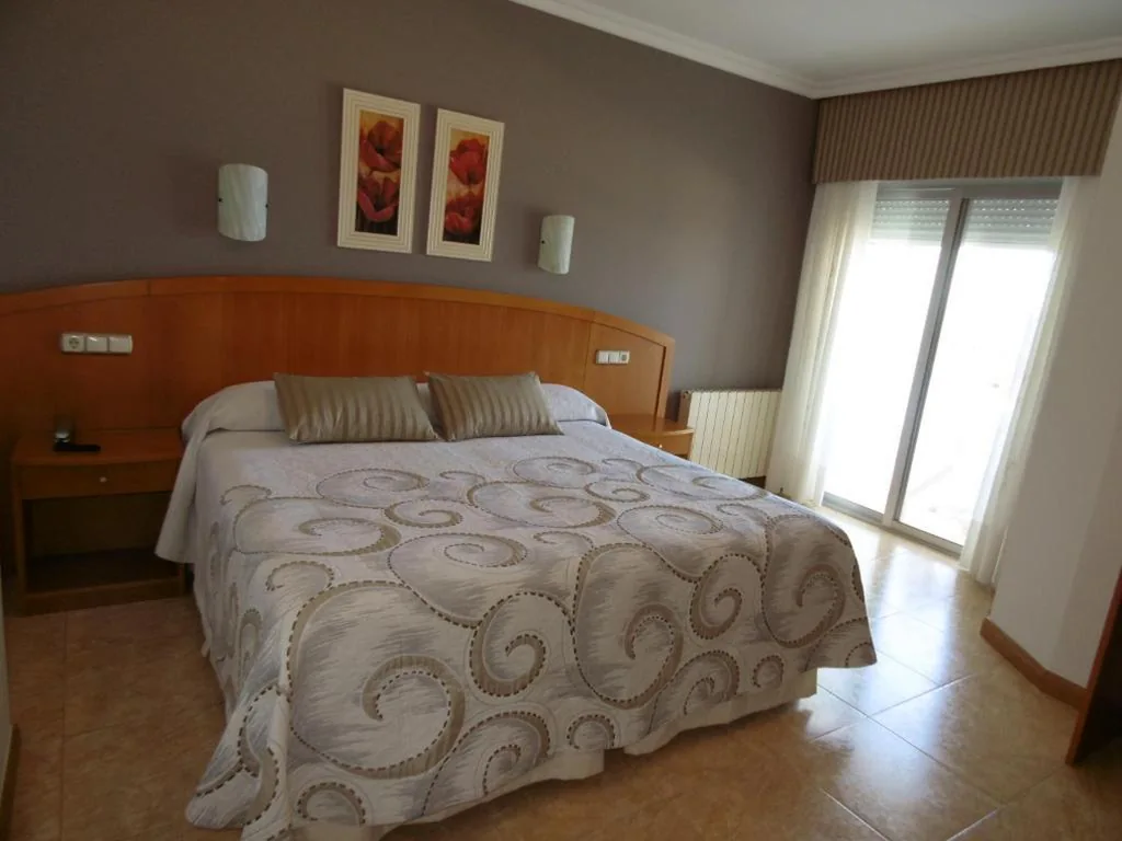 Double Room with Balcony and Sea View - 1 or 2 Beds — Hotel Miramar 2** Superior