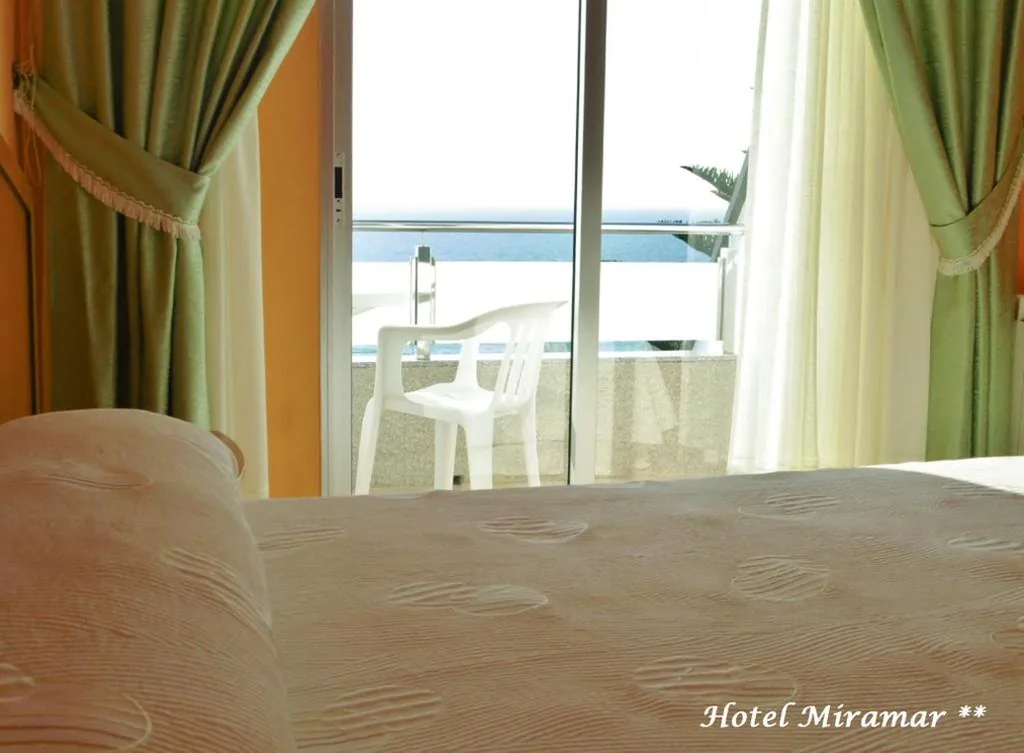 Triple Room with Sea View — Hotel Miramar 2** Superior