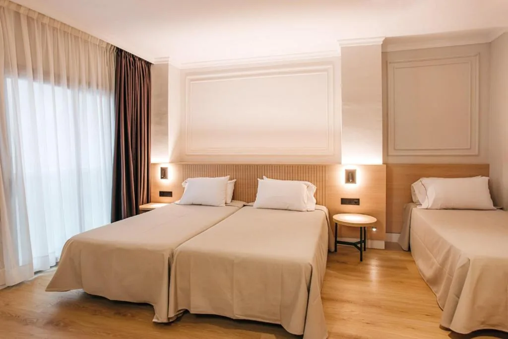 Camera Tripla Standard — Hotel Miramar