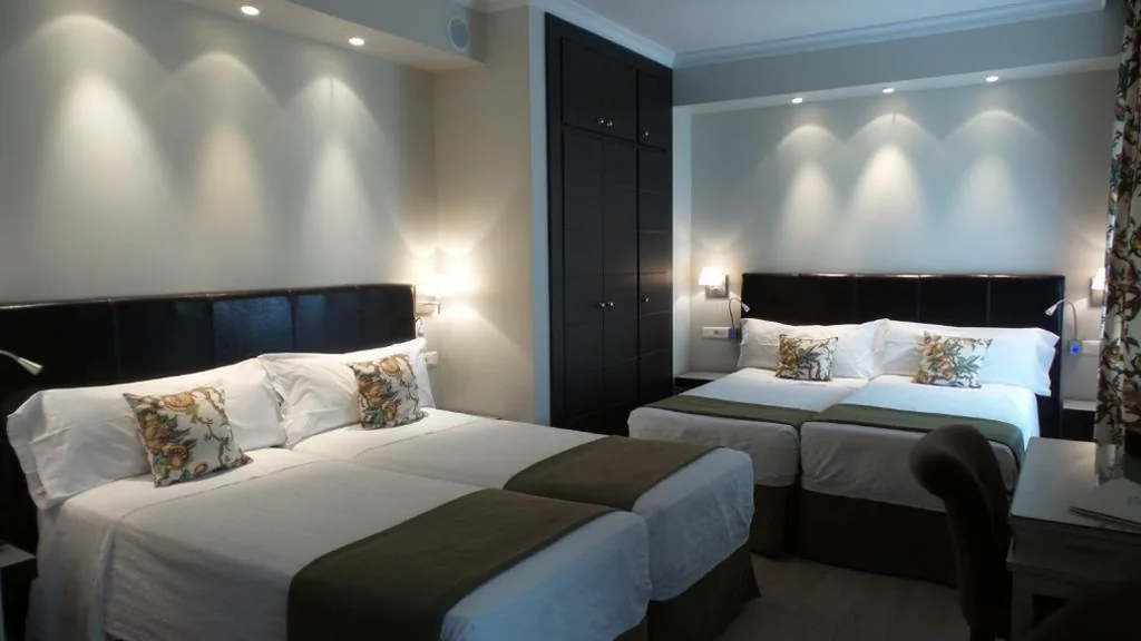 Familienzimmer — Hotel Moderno Puerta del Sol